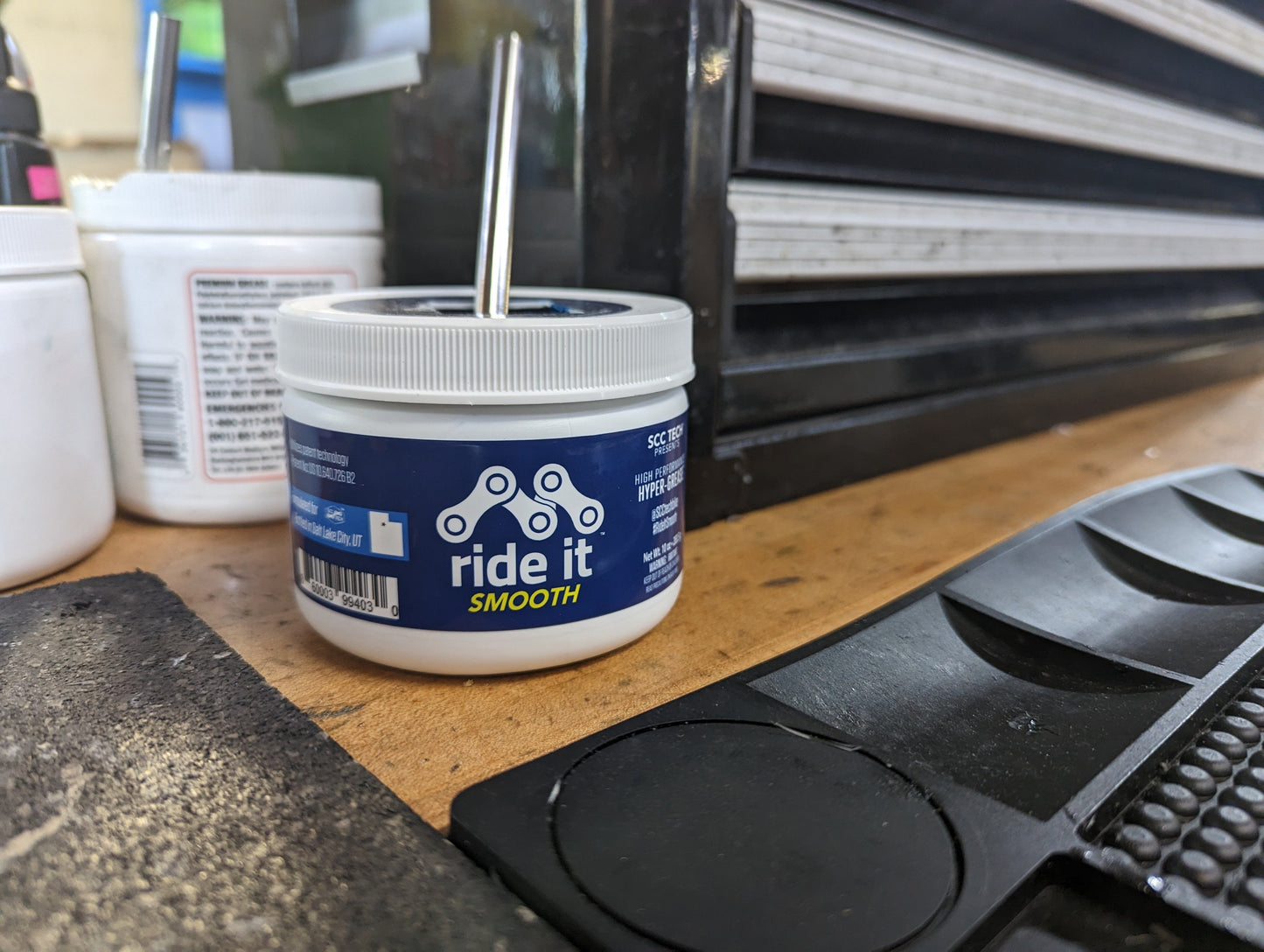 Ride It Smooth: Hyper-Grease 10oz